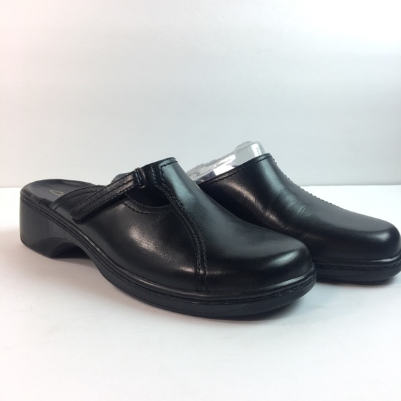 clarks black mules